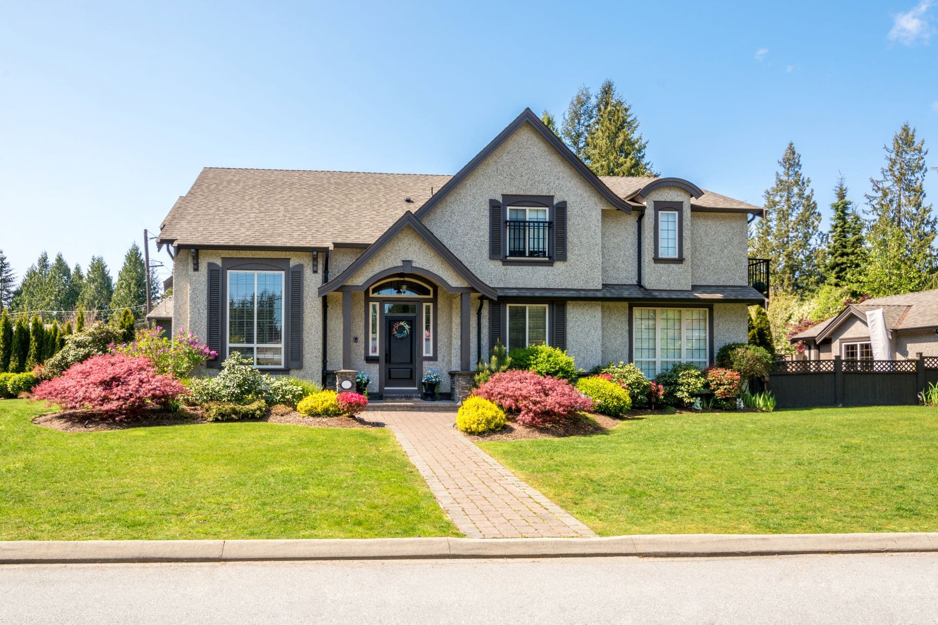 bigstock-Luxury-house-with-beautiful-la-93570455.jpg