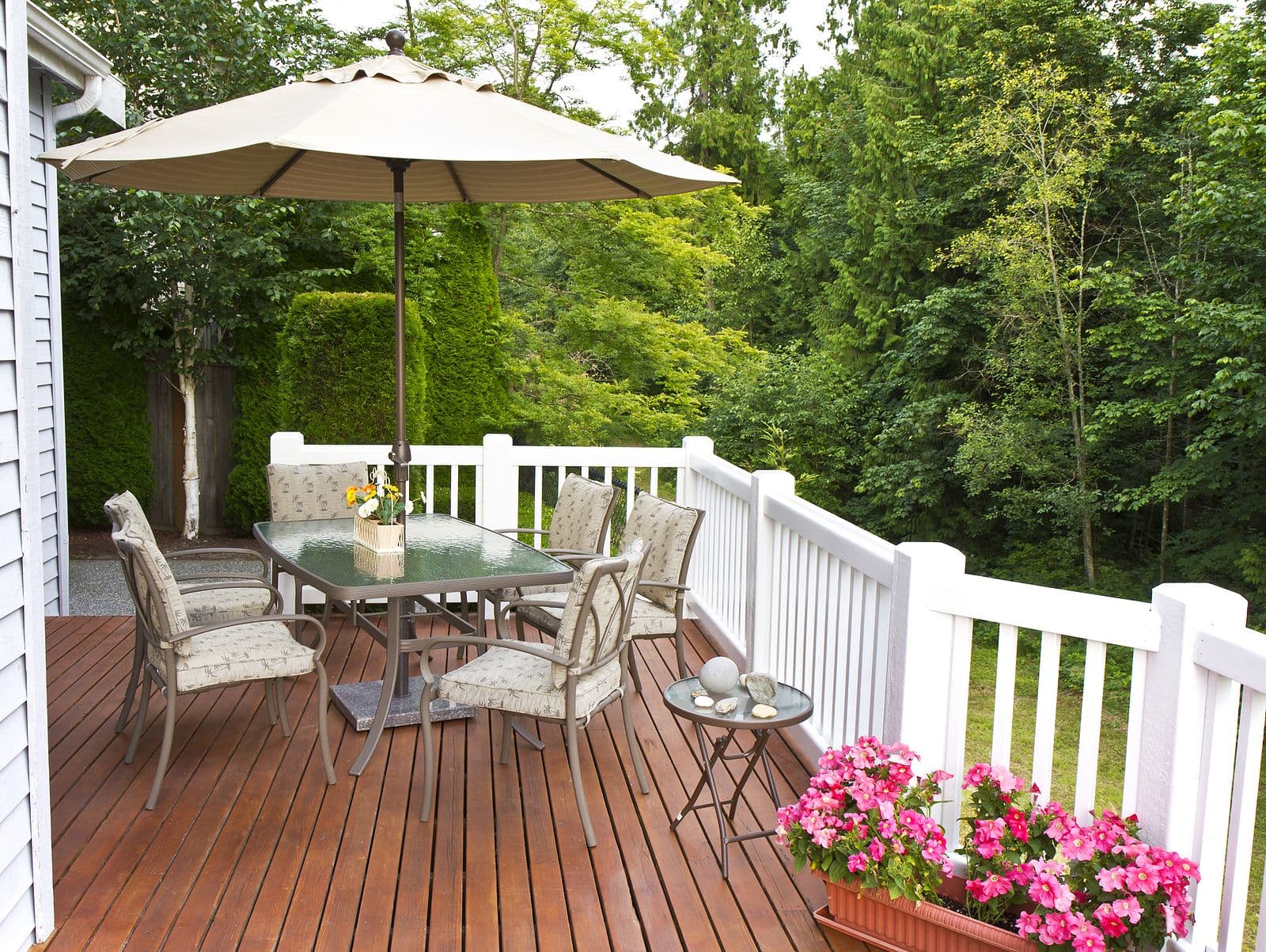 bigstock-Outdoor-Patio-22456781.jpg